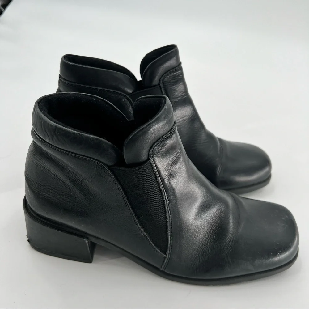 Spring Step black leather boots shoes size 6